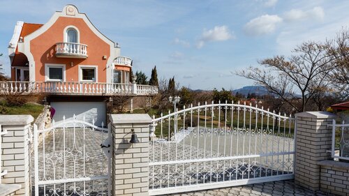 (AAAB) Gemütliche Villa in Ungarn kaufen mit Blick auf den Plattensee (11681-2)