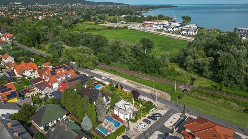 (ABB) Hotel-Pension am Balaton Nordufer in guter zentraler Lage (66155)