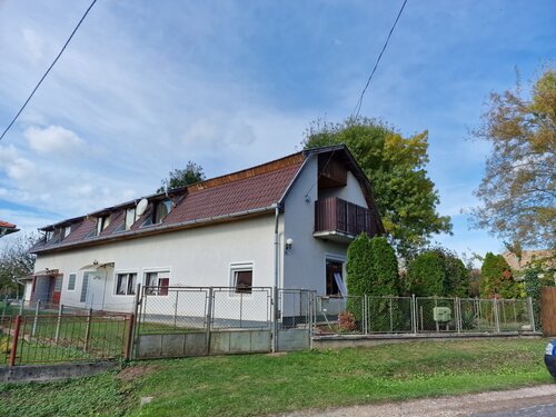Großzügiges 2-Familienhaus in ruhiger Lage Nähe Angelteichen (ABA) (CM013-2)