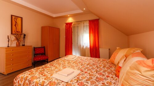 (AAAC) Geräumiges Wohnhaus im malerischen Kurort Héviz / Ungarn (33464-3)