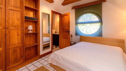 Außergewöhnliches, diskretes Anwesen im traditionellen Stil mit Panormablick und großem Grundstück am Nordufer des Balaton (AAA-33768) (33768)