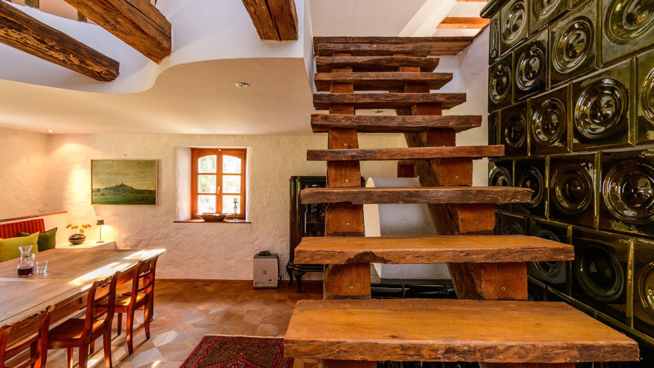 Außergewöhnliches, diskretes Anwesen im traditionellen Stil mit Panormablick und großem Grundstück am Nordufer des Balaton (AAA-33768) (33768)