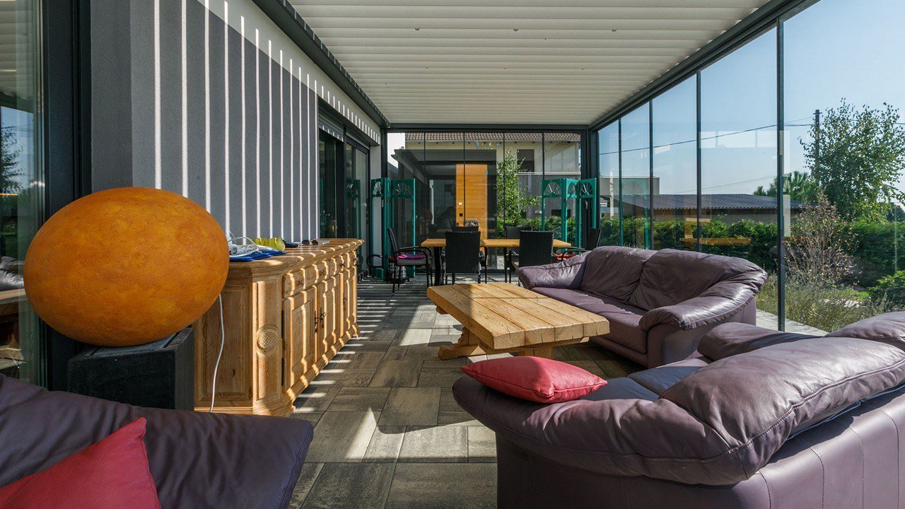 Außergewöhnliche Neubau-Villa mit Seeblick am Nordufer des Balaton (33434)