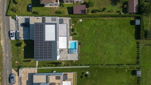 Außergewöhnliche Neubau-Villa mit Seeblick am Nordufer des Balaton (33434)