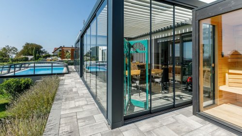 Außergewöhnliche Neubau-Villa mit Seeblick am Nordufer des Balaton (33434)