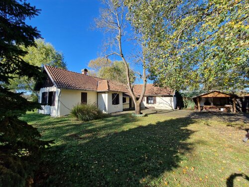 (ABA) Jugend-Landschulheim, Sportpension, Ferienlager oder? (CM045-2)