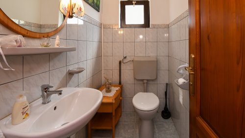 Landhaus in diskreter Lage mit Panoramablick bei Heviz (AAA) (22082-2)