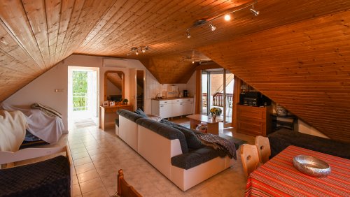Landhaus in diskreter Lage mit Panoramablick bei Heviz (AAA) (22082-2)