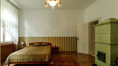 Imposante Stadtvilla in Keszthely am Nordufer des Balaton (33813)