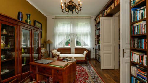 Imposante Stadtvilla in Keszthely am Nordufer des Balaton (33813)
