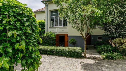 Imposante Stadtvilla in Keszthely am Nordufer des Balaton (33813)