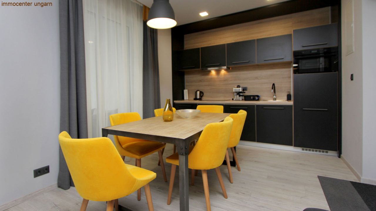 Ferienwohnung &amp; Restaurant direkt am Nordufer des Plattensee (AAA-88112) (88112-2)