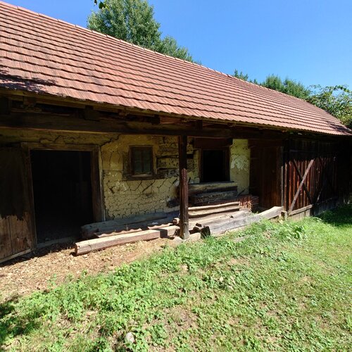Renoviertes Herrenhaus mit großem Grundstück, ideal für Pferdebesitzer &amp; Ruhesuchende (HCM112-3)