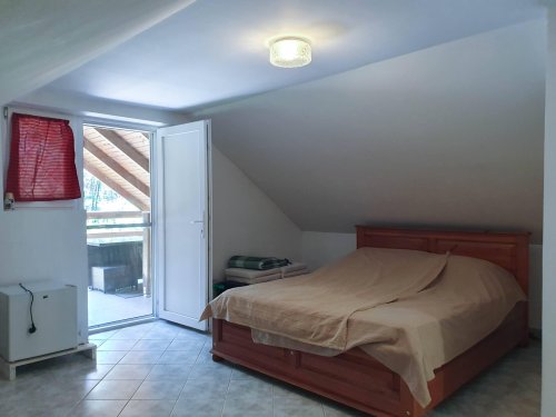 (BAA) Familienhaus mit Teich und großem Grundstück in Ruhelage (CM117-4)