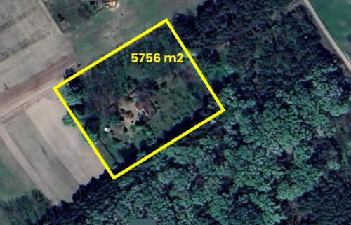 (BAA) Familienhaus mit Teich und großem Grundstück in Ruhelage (CM117-4)