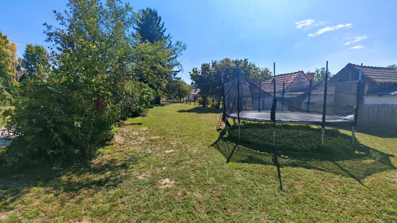 (BAA) Traumanwesen in Ungarn: 25.800 m² Grundstück, 180 m² Wohnfläche – ideal für Pferdehaltung und Selbstversorger (AAA) (MW003)