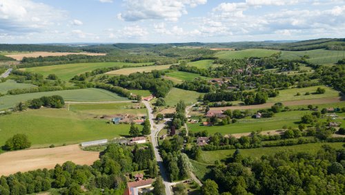 (BBA) Großes Familienhaus in ländlicher Umgebung  bei Héviz (33814)