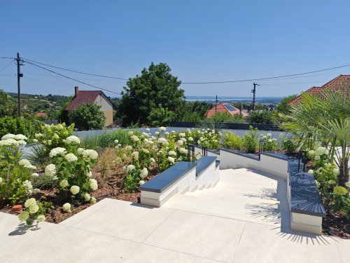 Traumhaftes Designer-Anwesen über dem Balaton mit Seeblick &amp; eigenem Bootsliegeplatz (CM222-2)