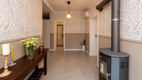 Komplett renoviertes Familienhaus in guter Wohnlage (AAA) (33837)