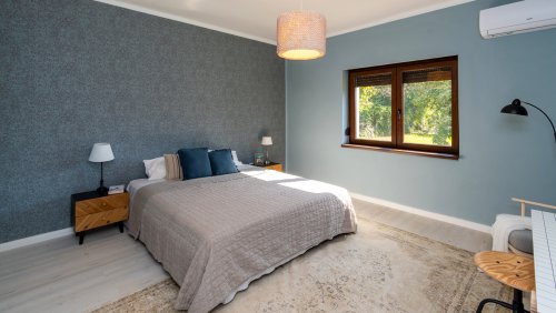 Komplett renoviertes Familienhaus in guter Wohnlage (AAA) (33837)
