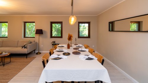 Komplett renoviertes Familienhaus in guter Wohnlage (AAA) (33837)