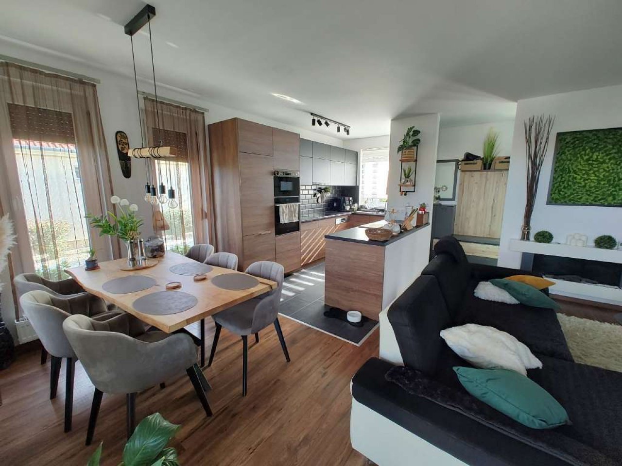 Moderner Bungalow mit Doppelgarage in Ják (WH3611)