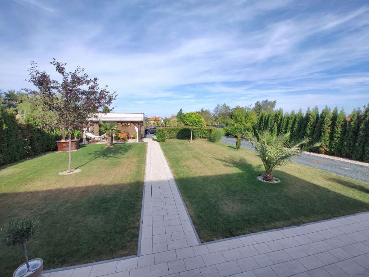 Moderner Bungalow mit Doppelgarage in Ják (WH3611)