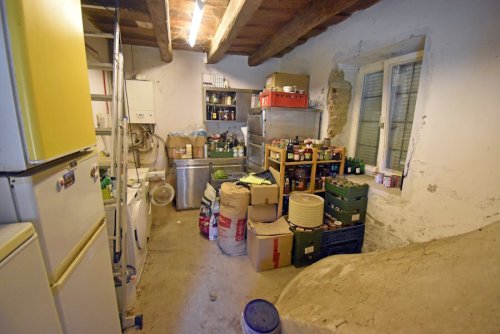 2 Landhäuser nebeneinander, eins bereits renoviert (BBA-FER0910) (FER0910)