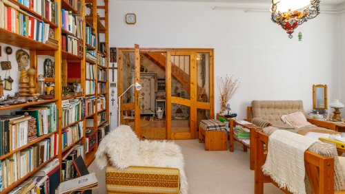 (AAA) Historisches Gebäude als Atelier, Seminarhaus oder großes Wohnhaus (AAA) (33852)