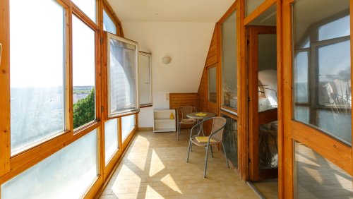 (AAA) Historisches Gebäude als Atelier, Seminarhaus oder großes Wohnhaus (AAA) (33852)
