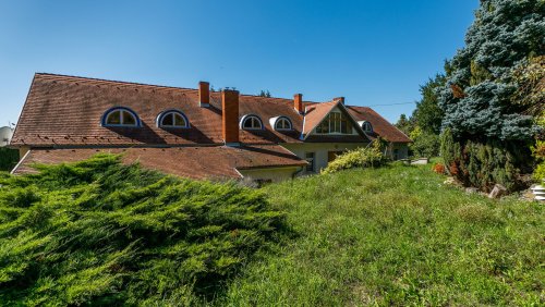 (AAA) Historisches Gebäude als Atelier, Seminarhaus oder großes Wohnhaus (AAA) (33852)