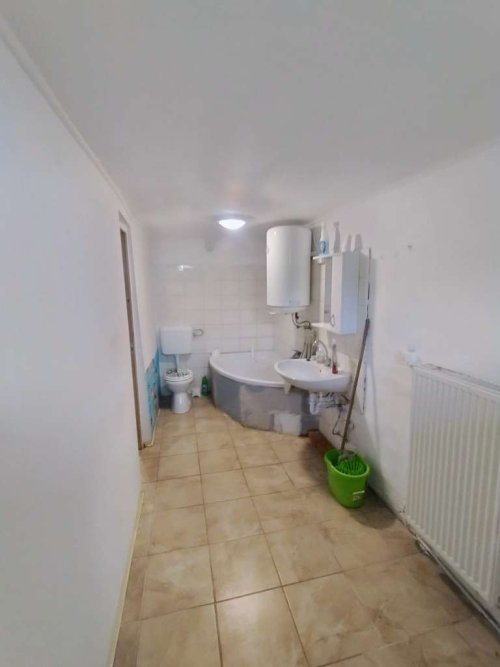 Renovierungsbedürftiges  Haus in ruhiger, harmonischer Umgebung bei Österreich (ACA) (RV012)