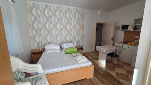 Exklusives und Gepflegtes Familienhaus in ruhiger, zentraler Lage Nähe Balaton (IB25204)