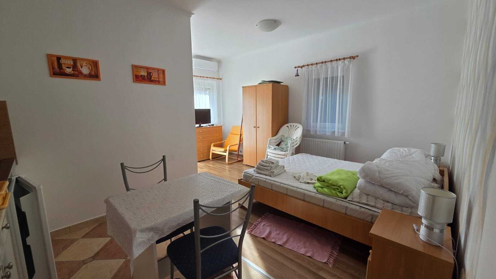Exklusives und Gepflegtes Familienhaus in ruhiger, zentraler Lage Nähe Balaton (IB25204)