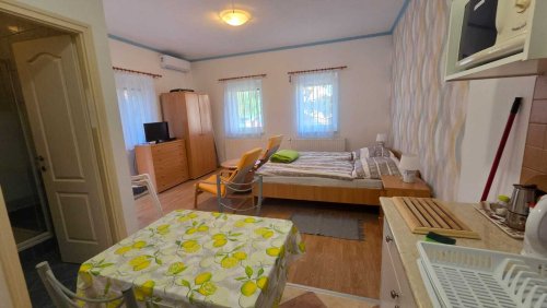 Exklusives und Gepflegtes Familienhaus in ruhiger, zentraler Lage Nähe Balaton (IB25204)