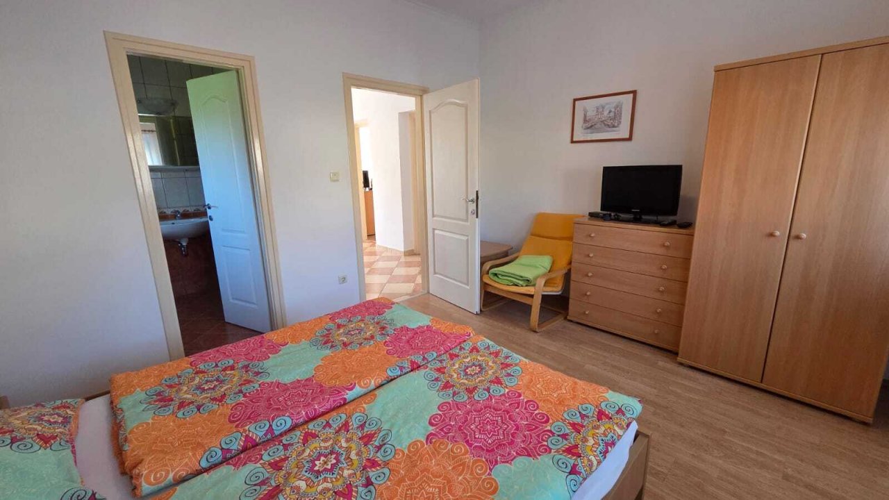 Exklusives und Gepflegtes Familienhaus in ruhiger, zentraler Lage Nähe Balaton (IB25204)