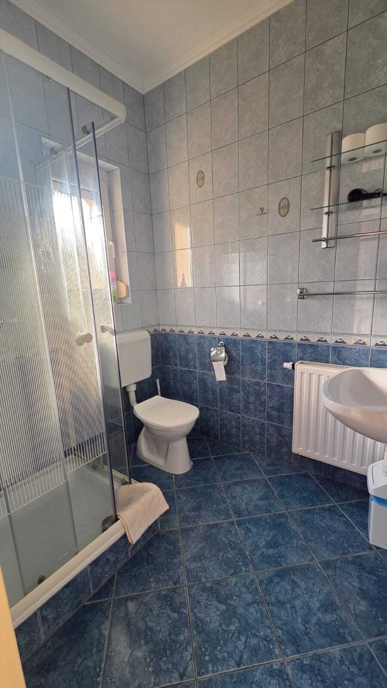 Exklusives und Gepflegtes Familienhaus in ruhiger, zentraler Lage Nähe Balaton (IB25204)