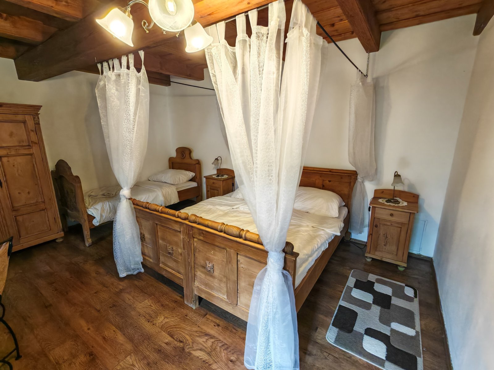 Historic country house with 4 guest apartments near Austria (AAA)