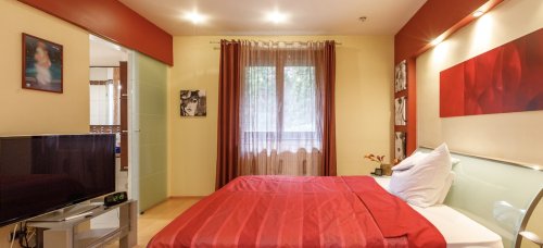 (AAA) Exklusives und Gepflegtes Familienhaus in ruhiger, zentraler Lage (IN5471)