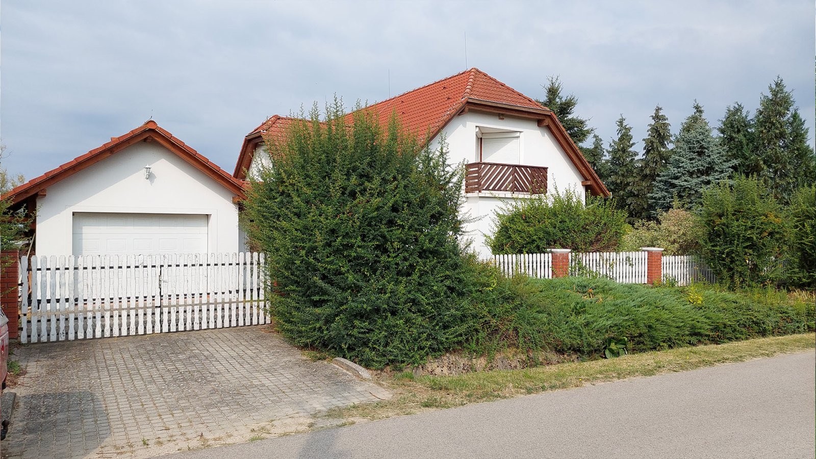 (AAA) Großzügiges Familienhaus in Seenähe und trotzdem ruhg gelegen