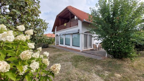 (AAA) Großzügiges Familienhaus in Seenähe und trotzdem ruhg gelegen (33557)