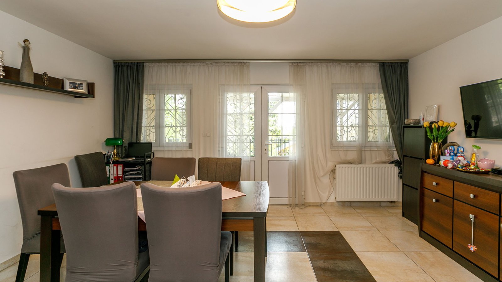 (AAA) Großes Stadthaus mit Balaton-Panorama und Geschäftsmöglichkeiten (33561)