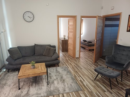 (AAA) Neuwertige Wohnung im Kurort mit Panoramablick / Erdgeschoss (KK006-M)