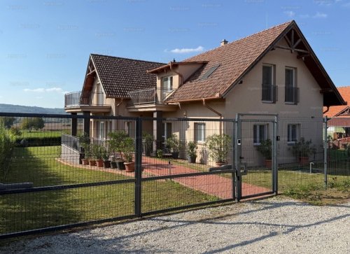 (AAA) Neuwertige Wohnung im  Kurort mit Panoramablick (KK008)
