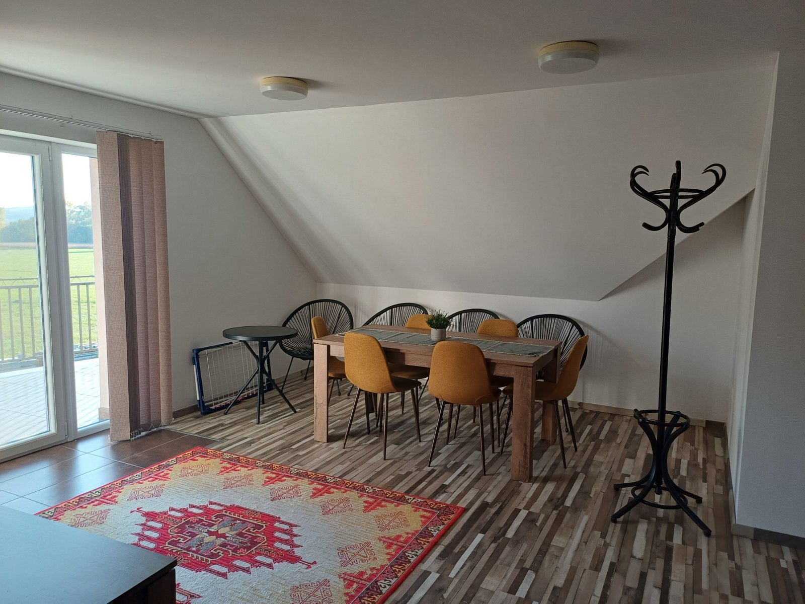 (AAA) Neuwertige Wohnung im Kurort mit Panoramablick (KK008)