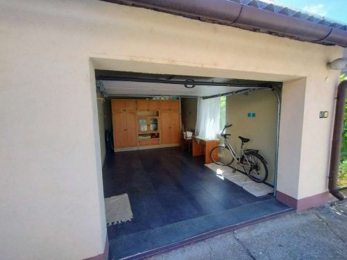 (AAA) Hochwertig renoviertes zweistöckiges Reihenhaus Nahe der Österreichisch-Ungarischen Grenze (RV018)