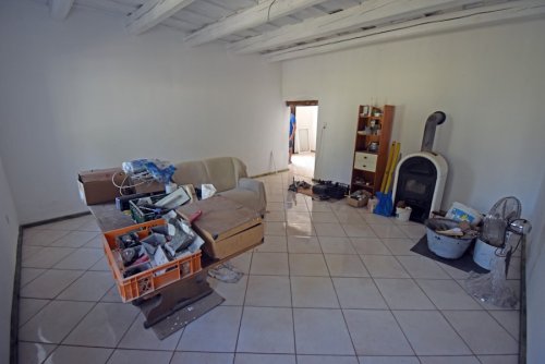 (BBA) Teilrenoviertes Bauernhaus mit großem Grundstück &amp; Nebengebäuden (FER2710)
