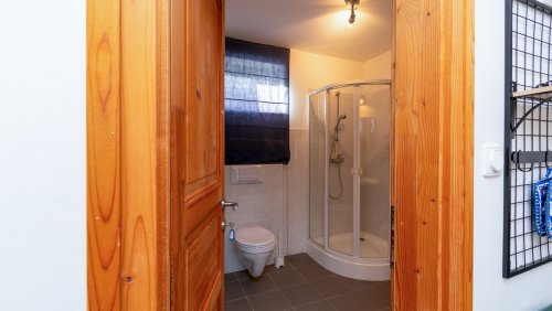 (AAA) Solides, helles Apartmenthaus in sehr guter Lage (33772-2)