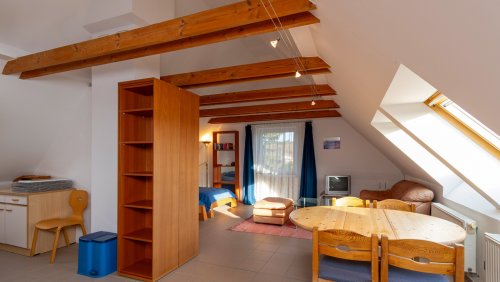 (AAA) Solides, helles Apartmenthaus in sehr guter Lage (33772-2)