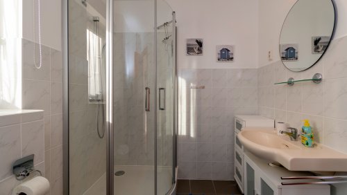 (AAA) Solides, helles Apartmenthaus in sehr guter Lage (33772-2)